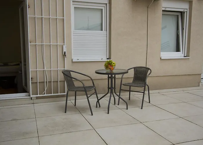 Lux Life Apartment