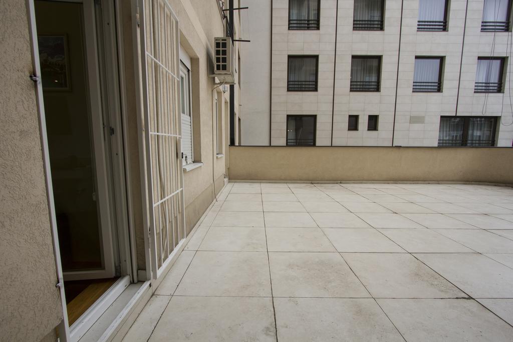 Lux Life Apartment